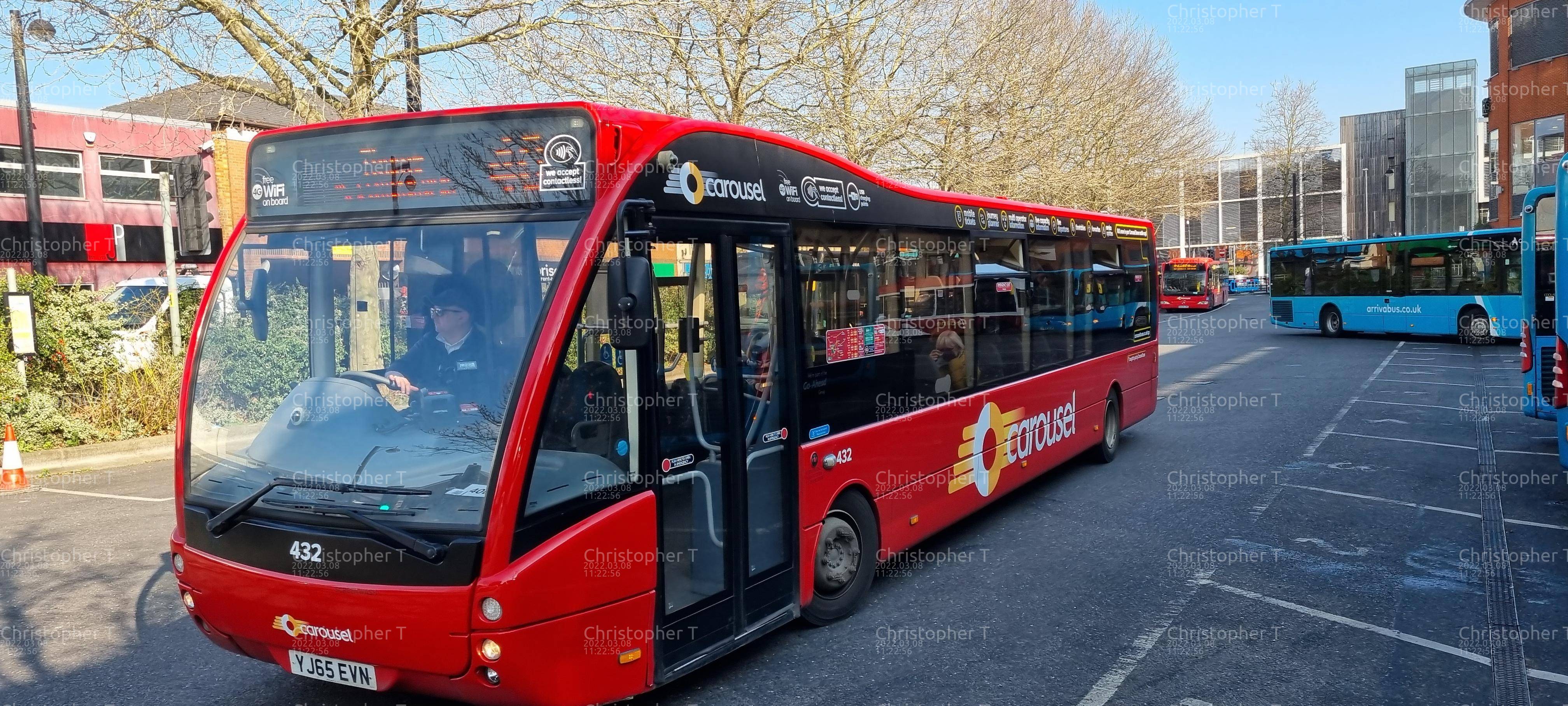 Picture of an Optare Versa vehicle, Image credited to Christopher T.